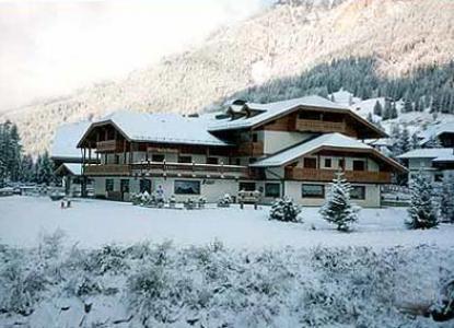 Hotel Sella Ronda Serenella Campitello di Fassa Exterior foto