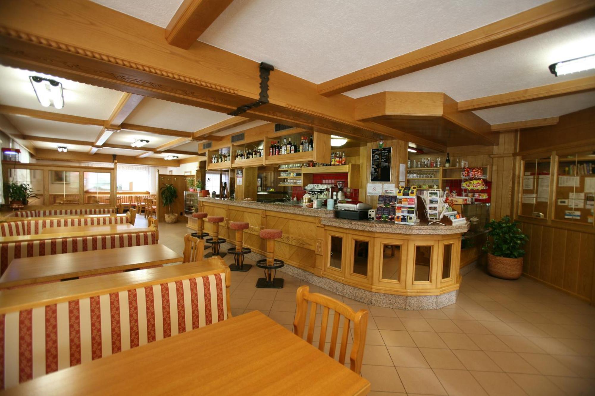 Hotel Sella Ronda Serenella Campitello di Fassa Exterior foto