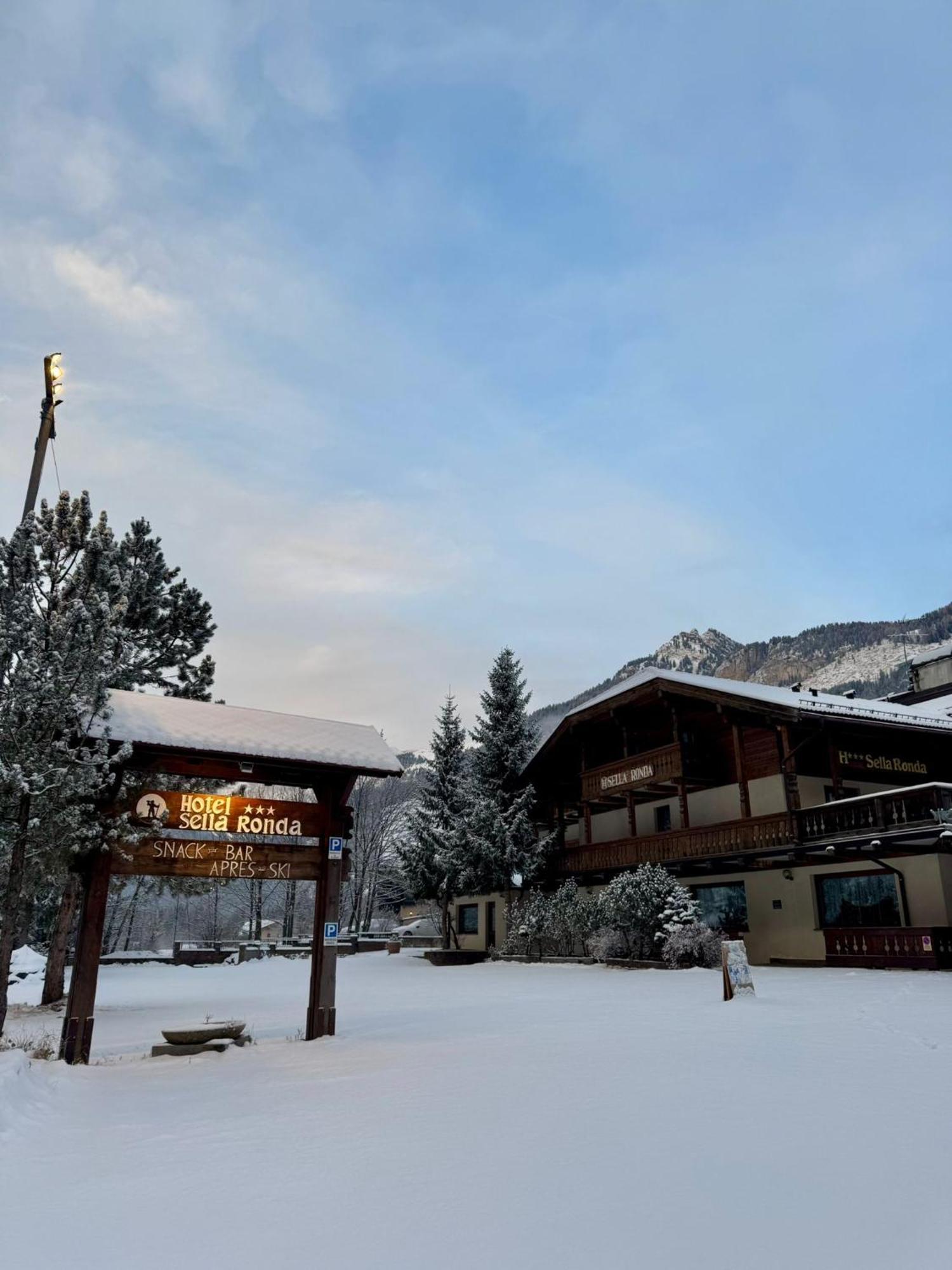 Hotel Sella Ronda Serenella Campitello di Fassa Exterior foto
